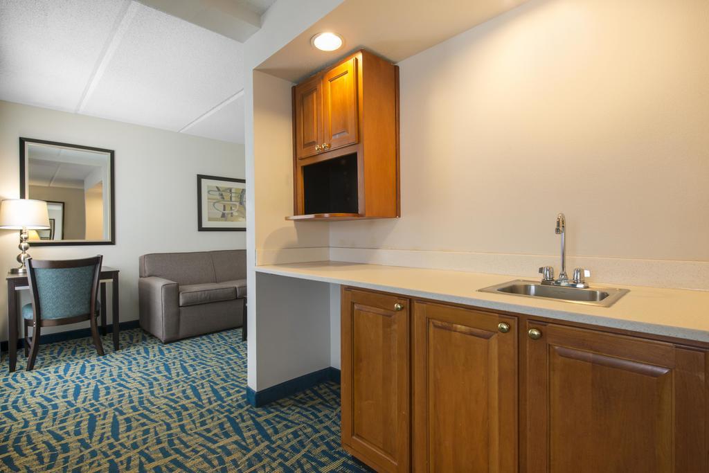 Holiday Inn Savannah South - I-95 Gateway By Ihg Georgetown Eksteriør bilde