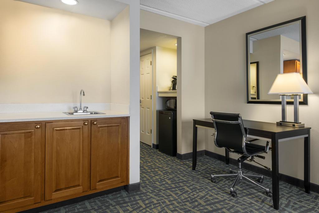 Holiday Inn Savannah South - I-95 Gateway By Ihg Georgetown Eksteriør bilde